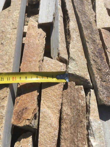 Горбушка златолит золотистый для облицовки купить в Верхней Туре