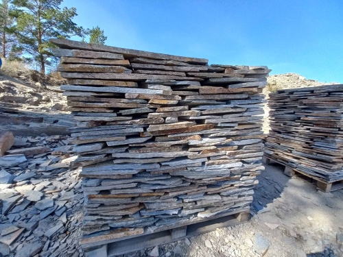 Плитняк златолит серебристый для фасада купить в Верхней Туре