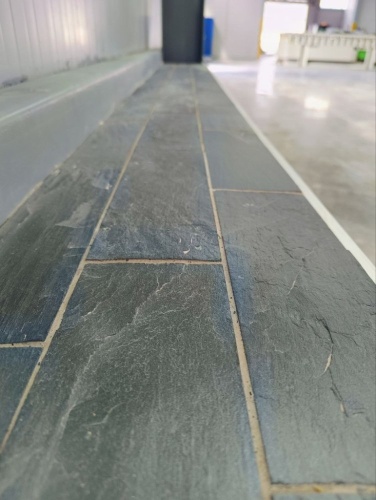 Плитка чёрная из натурального камня фасадная 30 см * 5 см, толщина 7 мм -30 мм купить в Верхней Туре